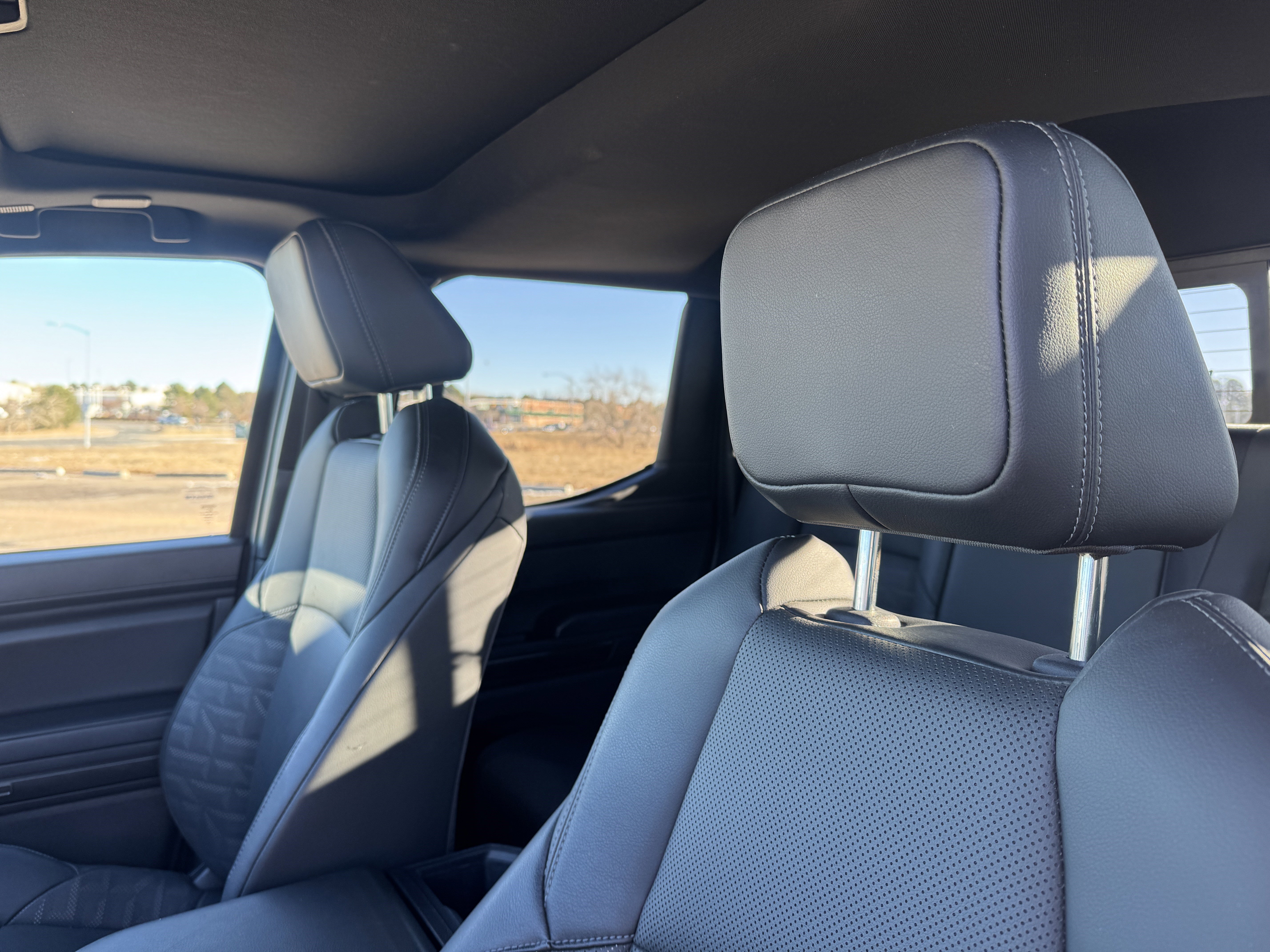 Used 2025 Toyota Tacoma TRD Off-Road image 13