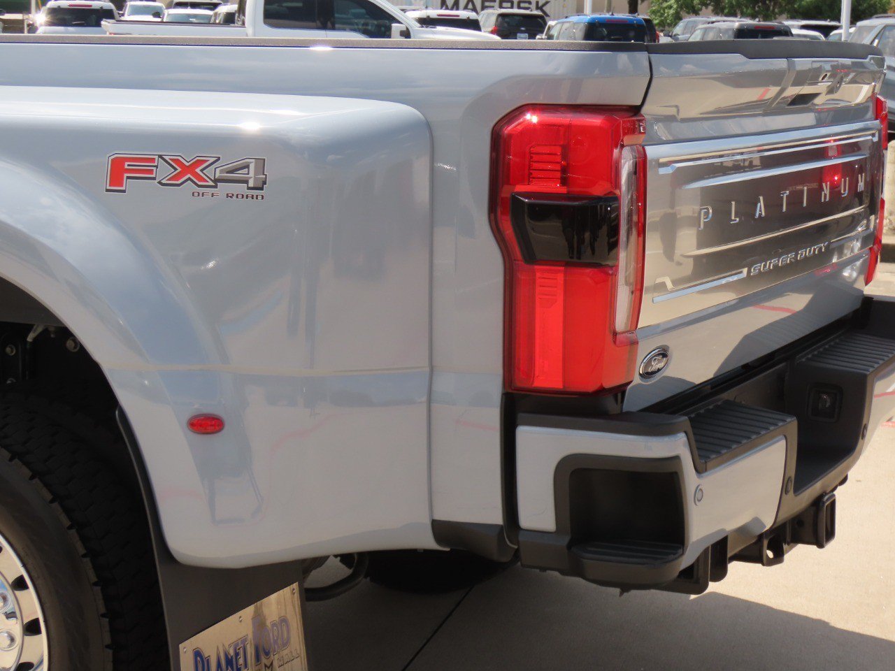 Used 2026 Ford F450 Platinum w/ Platinum Plus Package AWD/4WD image 15