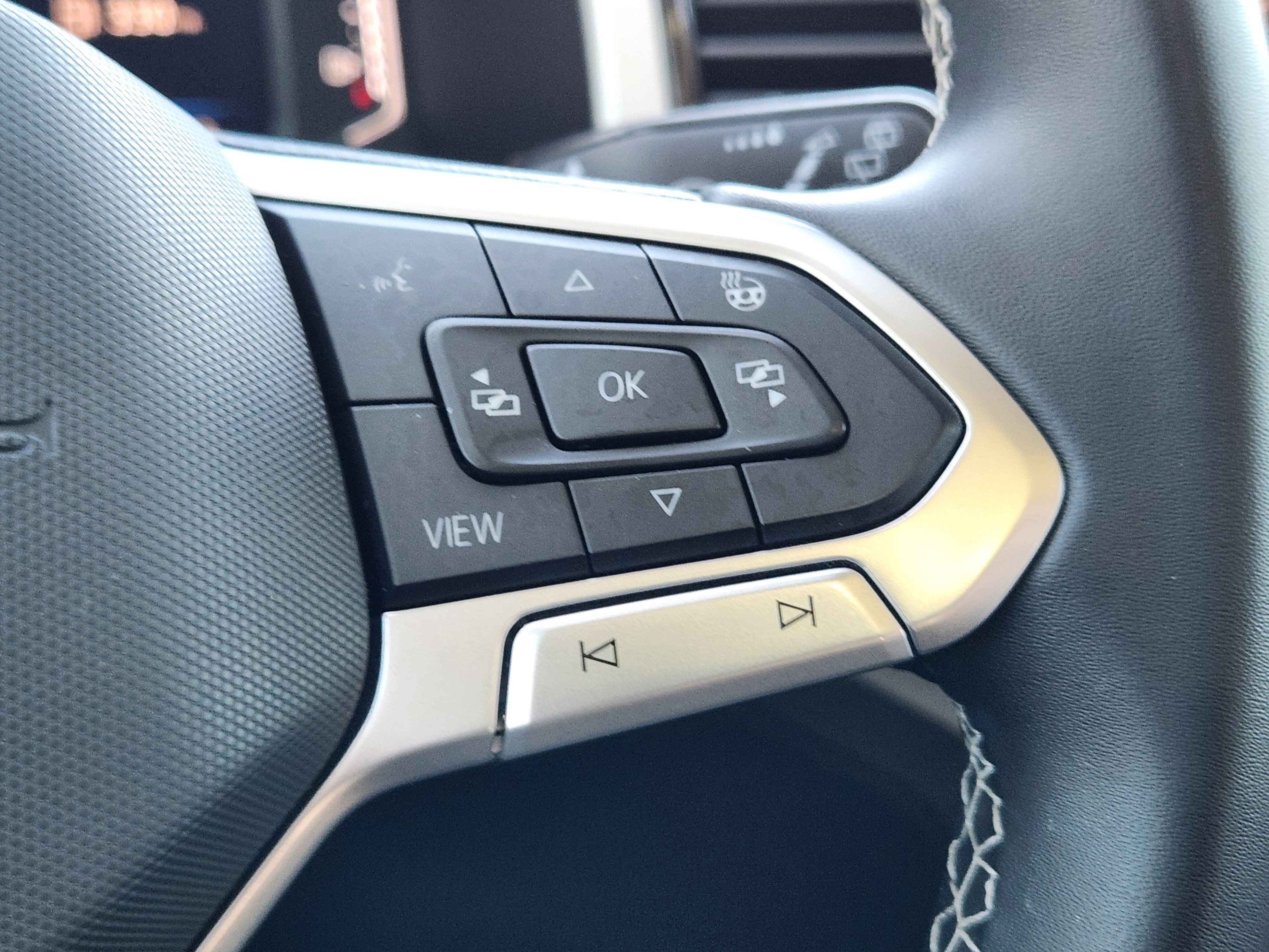 Used 2021 Volkswagen Atlas SEL image 29