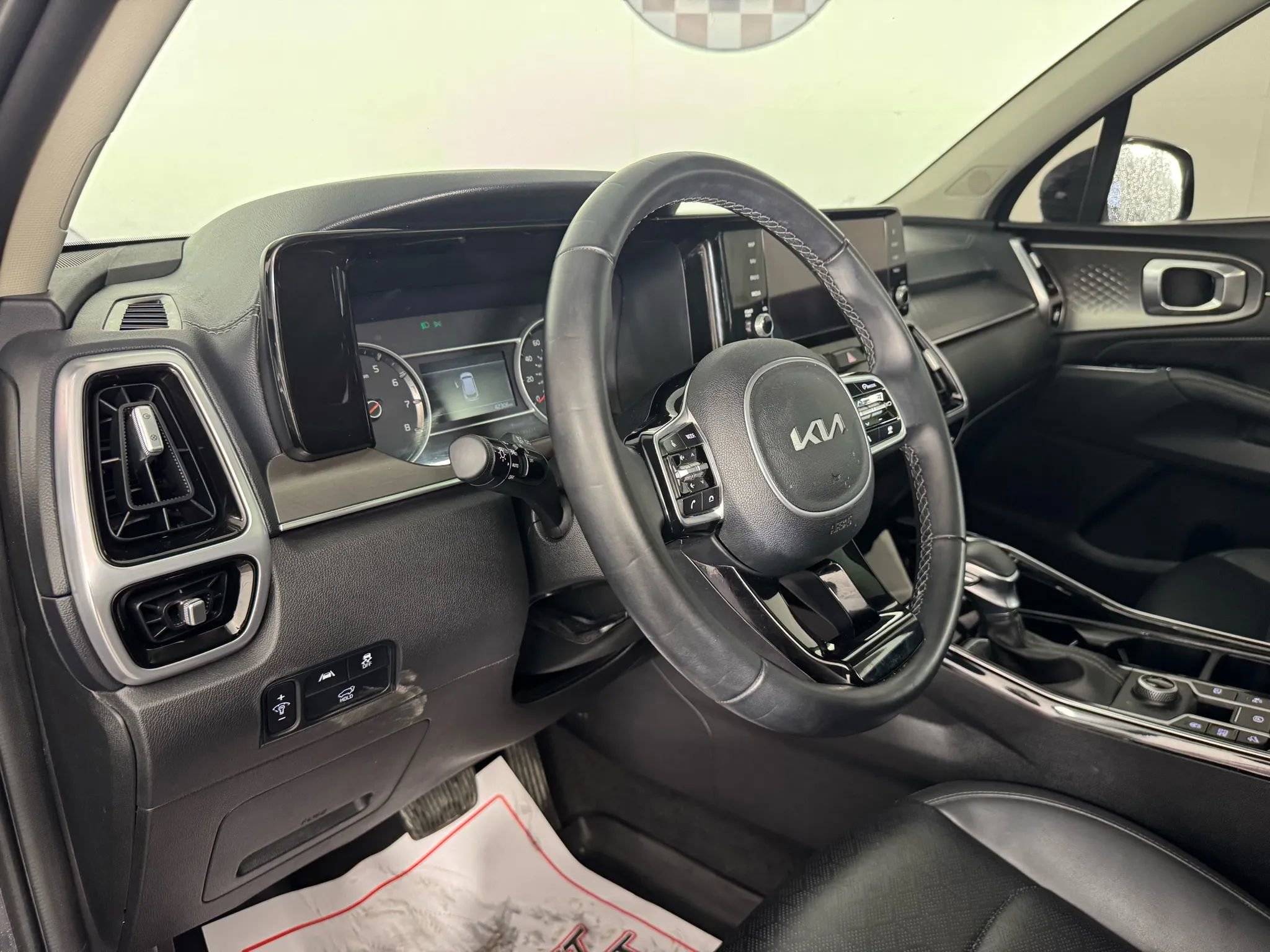 Used 2022 Kia Sorento SX image 10