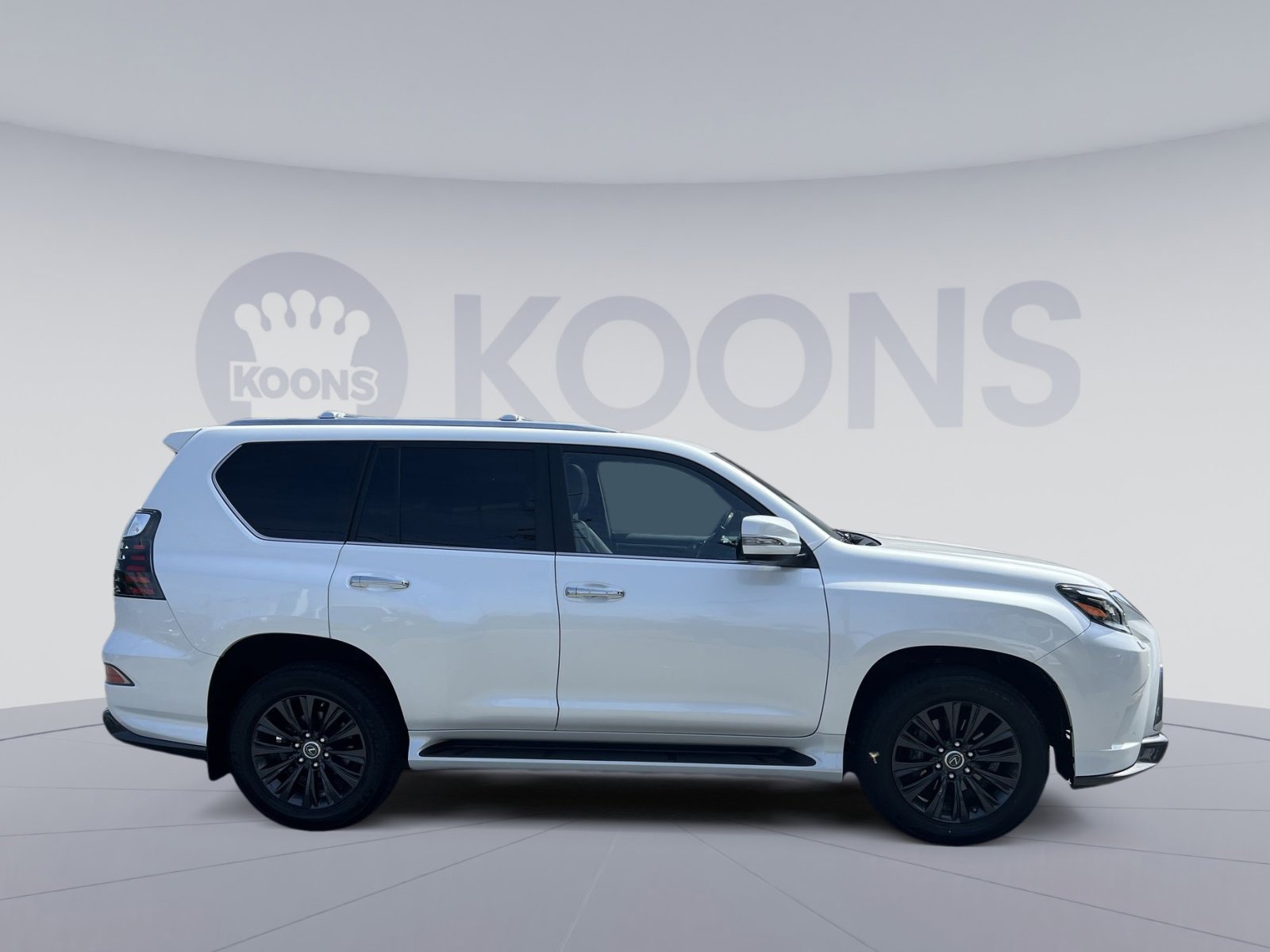 Used 2023 Lexus GX 460 Luxury w/ Sport Design Package AWD/4WD image 8