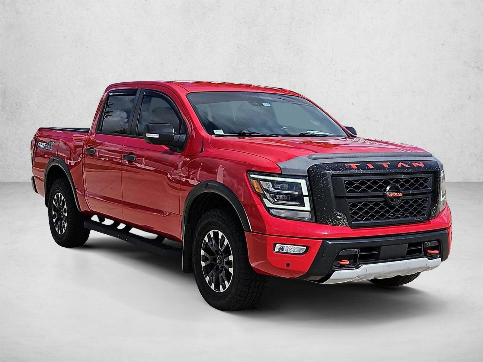 Used 2021 Nissan Titan PRO-4X w/ Pro-4x Convenience Package AWD/4WD image 3