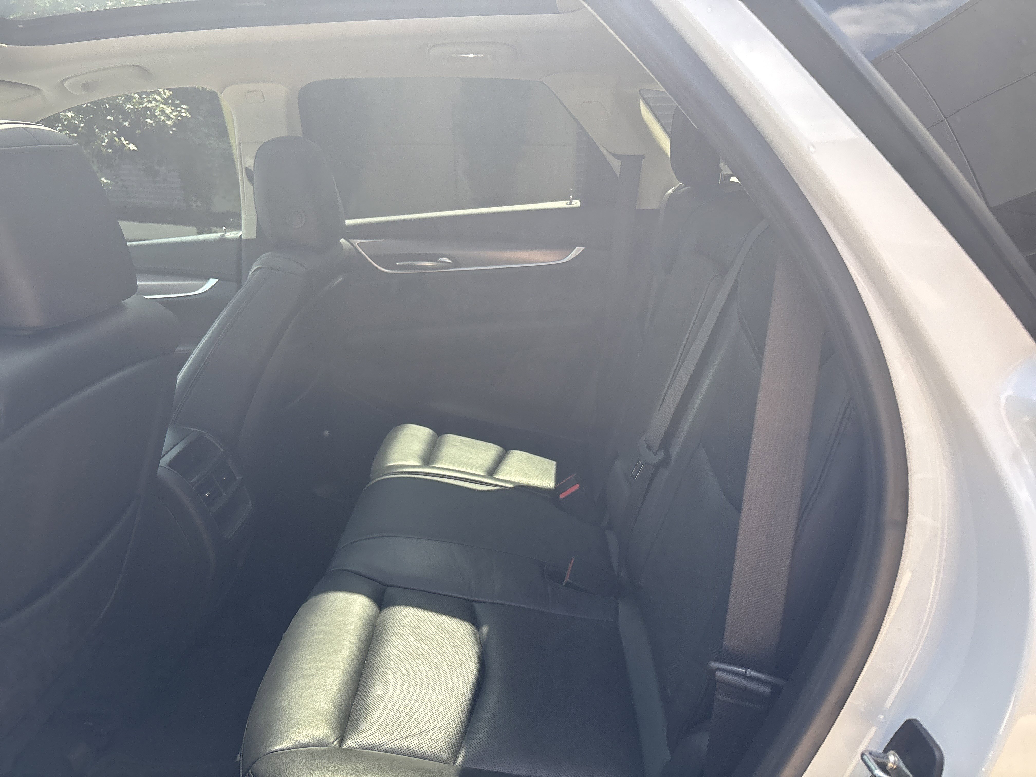 Used 2018 Cadillac XT5 Luxury w/ Driver Awareness Package AWD/4WD image 31