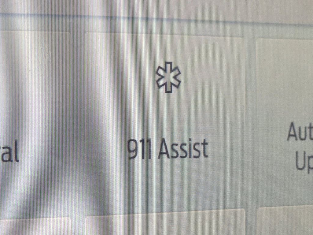 Used 2024 Ford Bronco Sport Badlands image 8