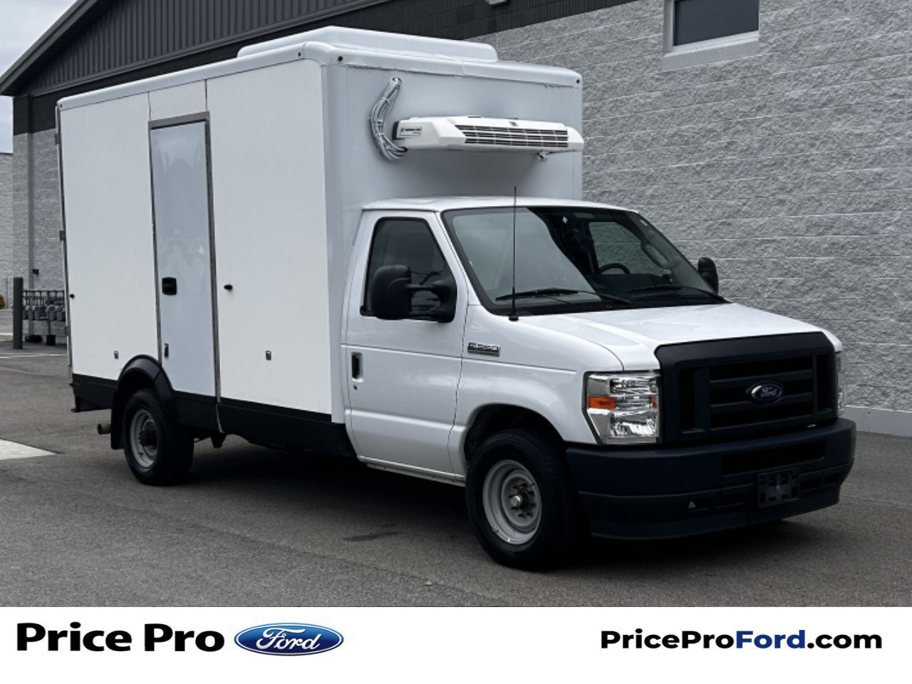 Used 2023 Ford E-350 and Econoline 350 Super Duty w/ Power Windows & Locks Group RWD video 1