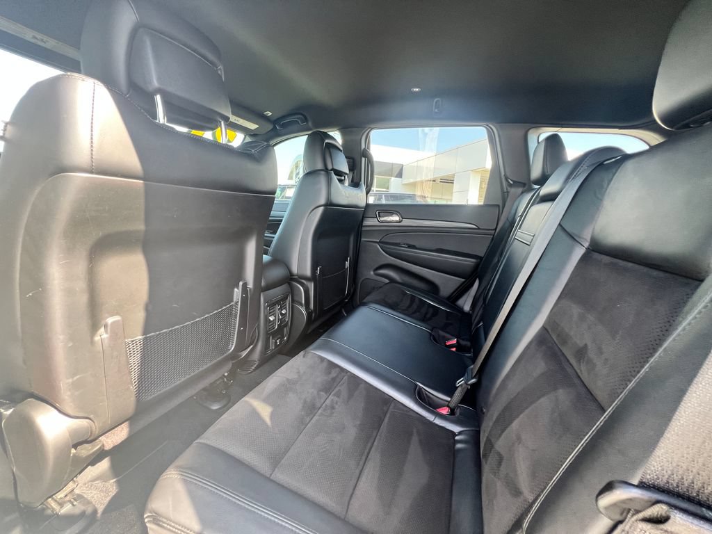 Used 2021 Jeep Grand Cherokee Laredo X AWD/4WD image 30