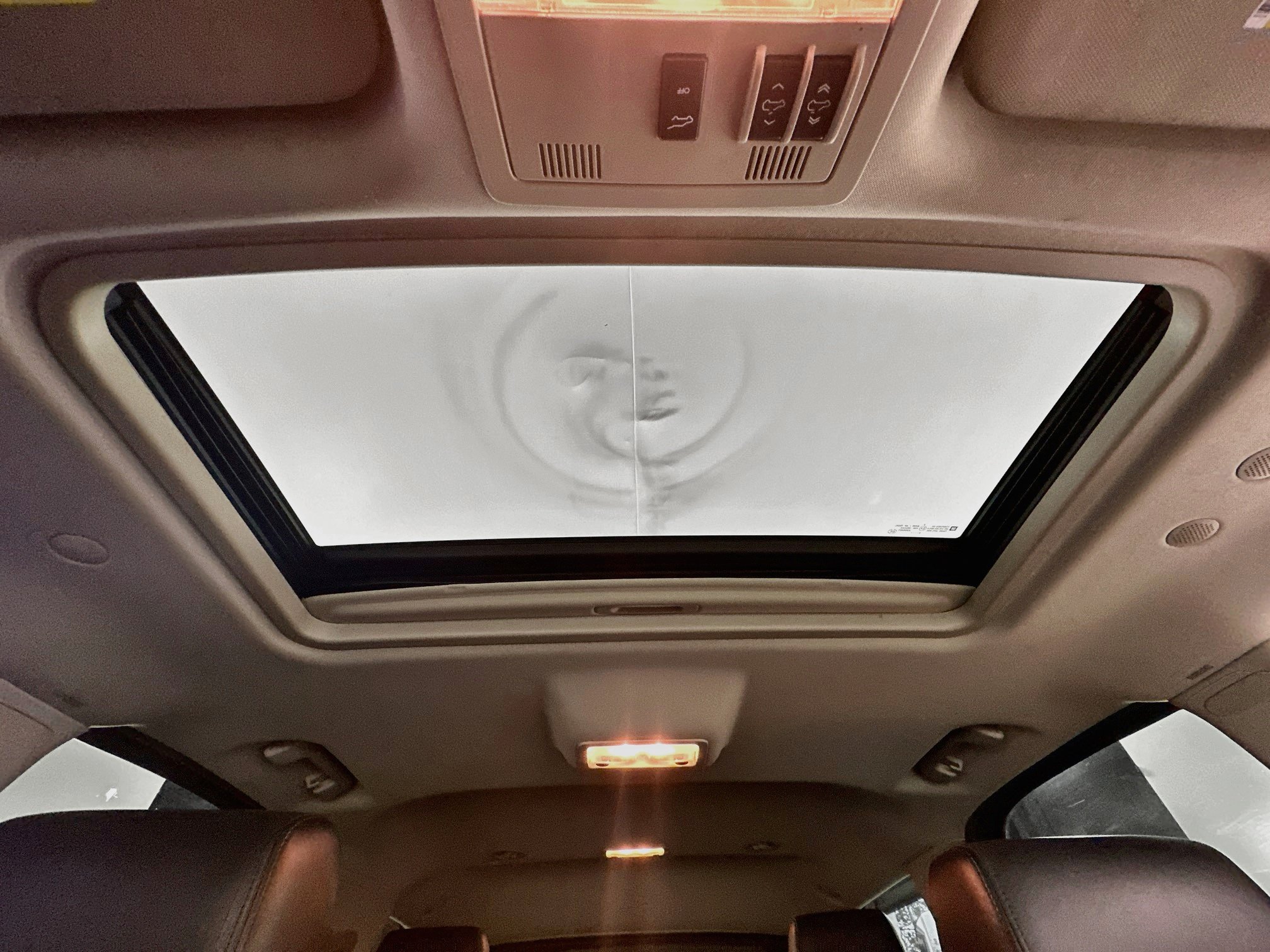 Used 2014 Cadillac Escalade Luxury RWD image 26