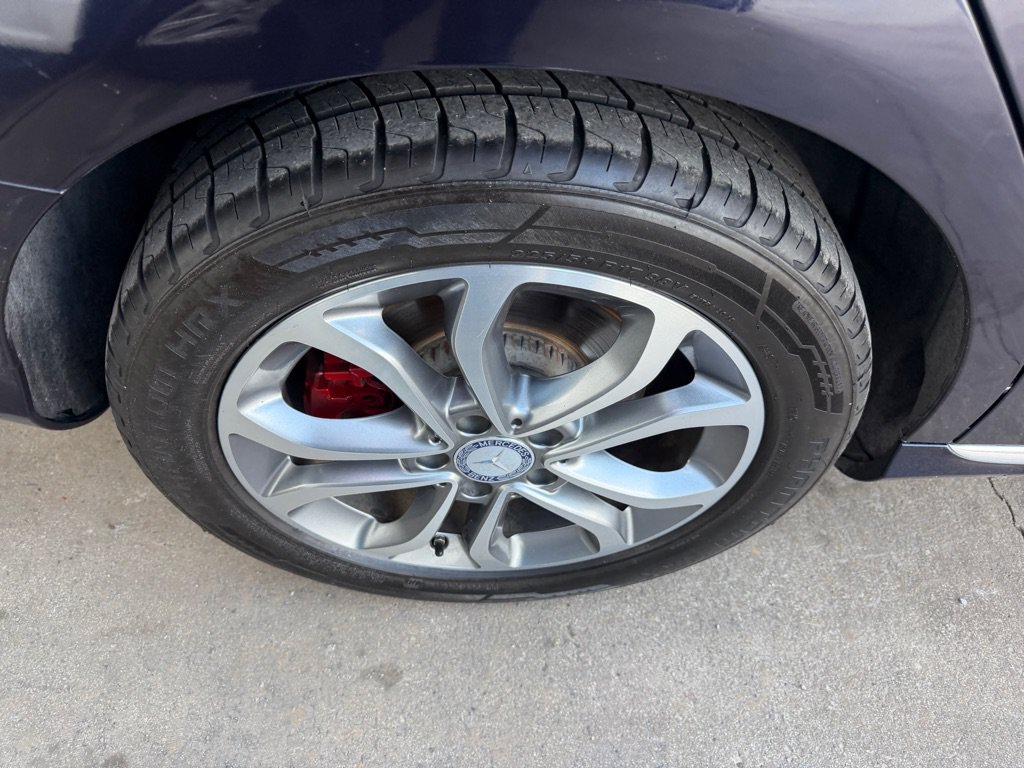 Used 2015 Mercedes-Benz C 300 4MATIC Sedan w/ Premium 1 Package image 8