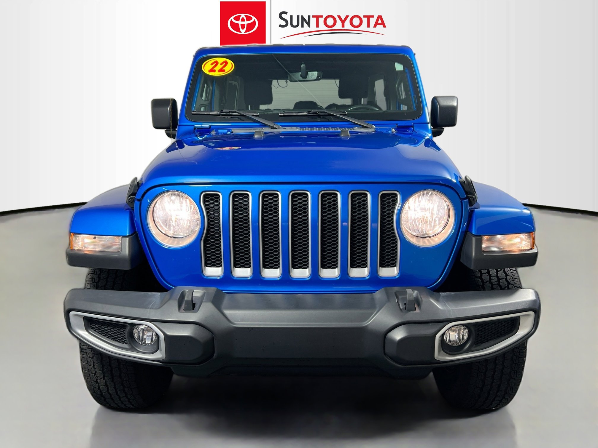 Used 2022 Jeep Wrangler Unlimited Sahara w/ Cold Weather Group AWD/4WD image 10