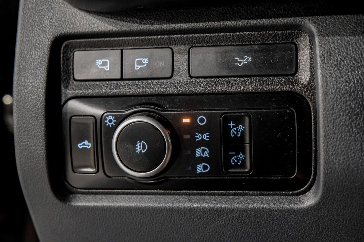 Used 2024 Ford F350 Lariat w/ FX4 Off-Road Package image 30