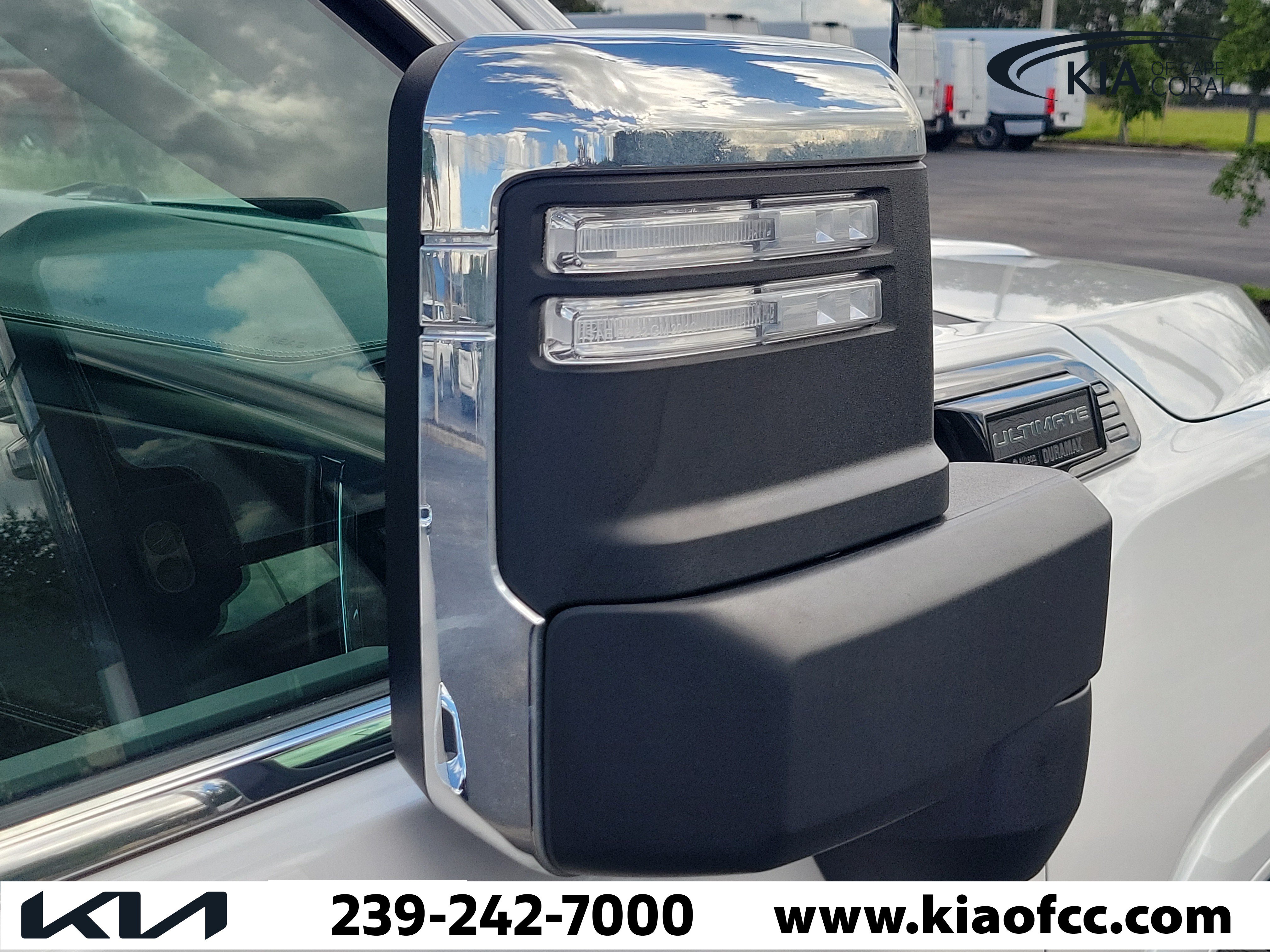 Used 2024 GMC Sierra 3500 Denali Ultimate AWD/4WD image 8