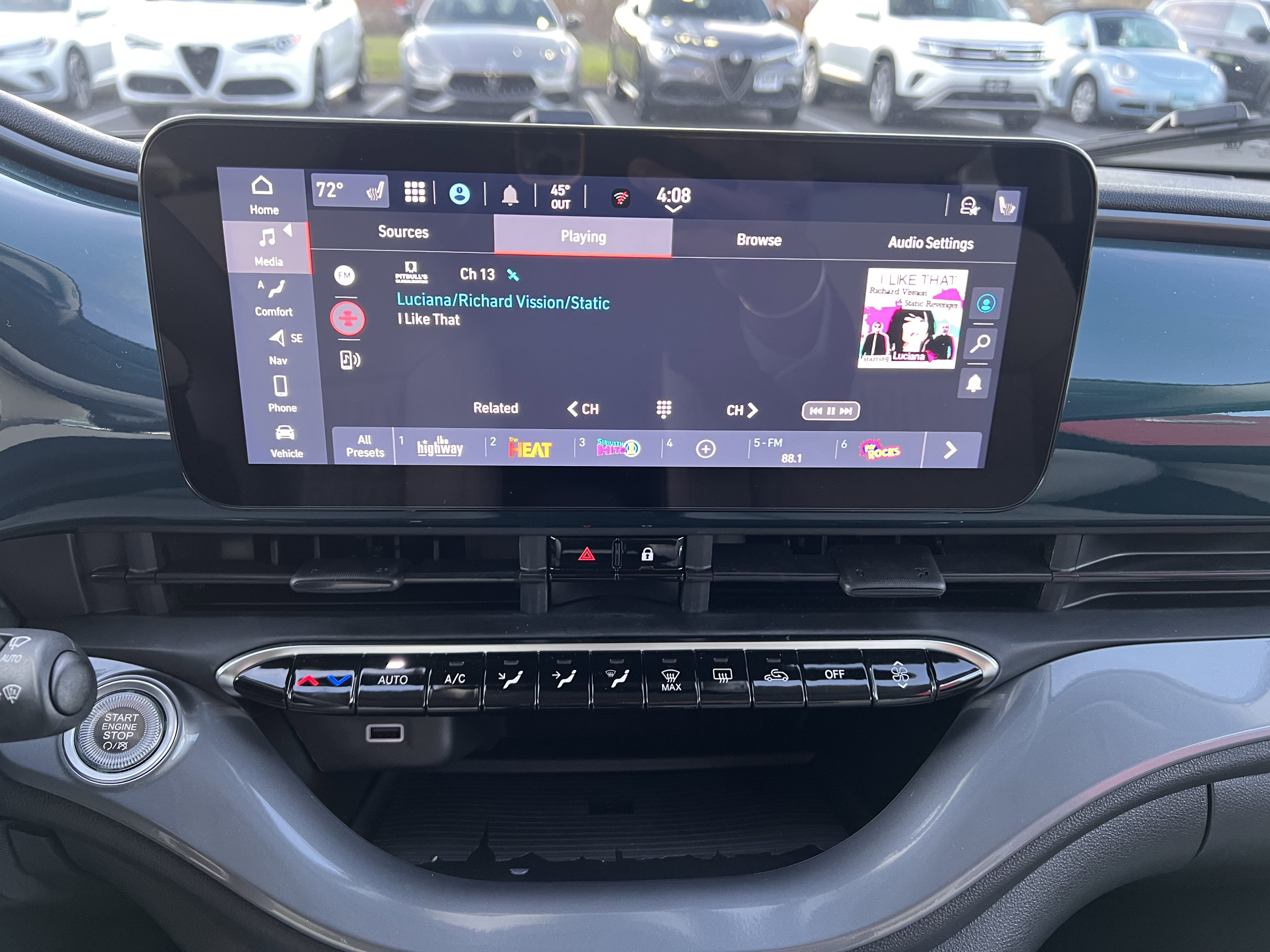 New 2025 FIAT 500 e w/ Quick Order Package 21B Icona image 19