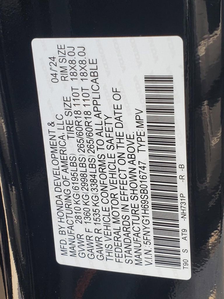 Used 2025 Honda Pilot TrailSport image 37