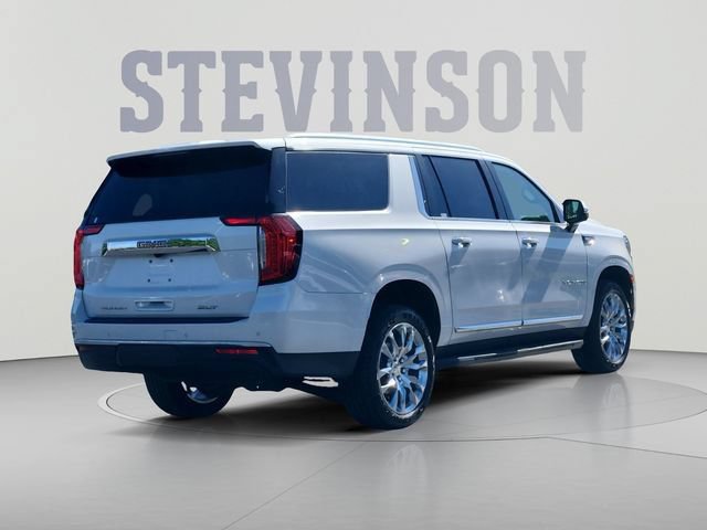 Used 2022 GMC Yukon XL SLT w/ SLT Luxury Package AWD/4WD image 5