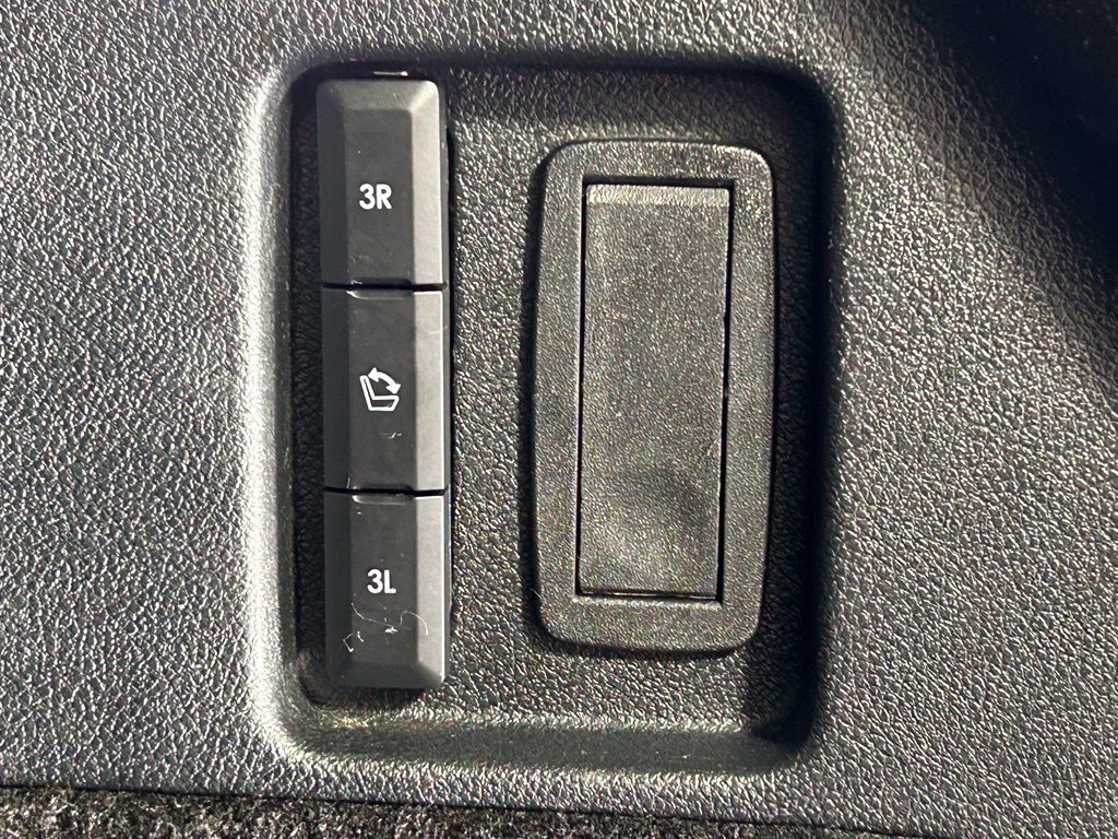 Used 2023 Lincoln Aviator Reserve w/ Elements Package Plus AWD/4WD image 16