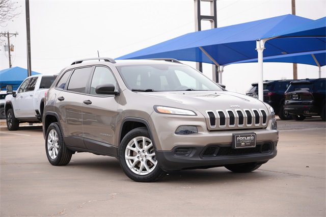 Used 2016 Jeep Cherokee Sport w/ Cold Weather Group