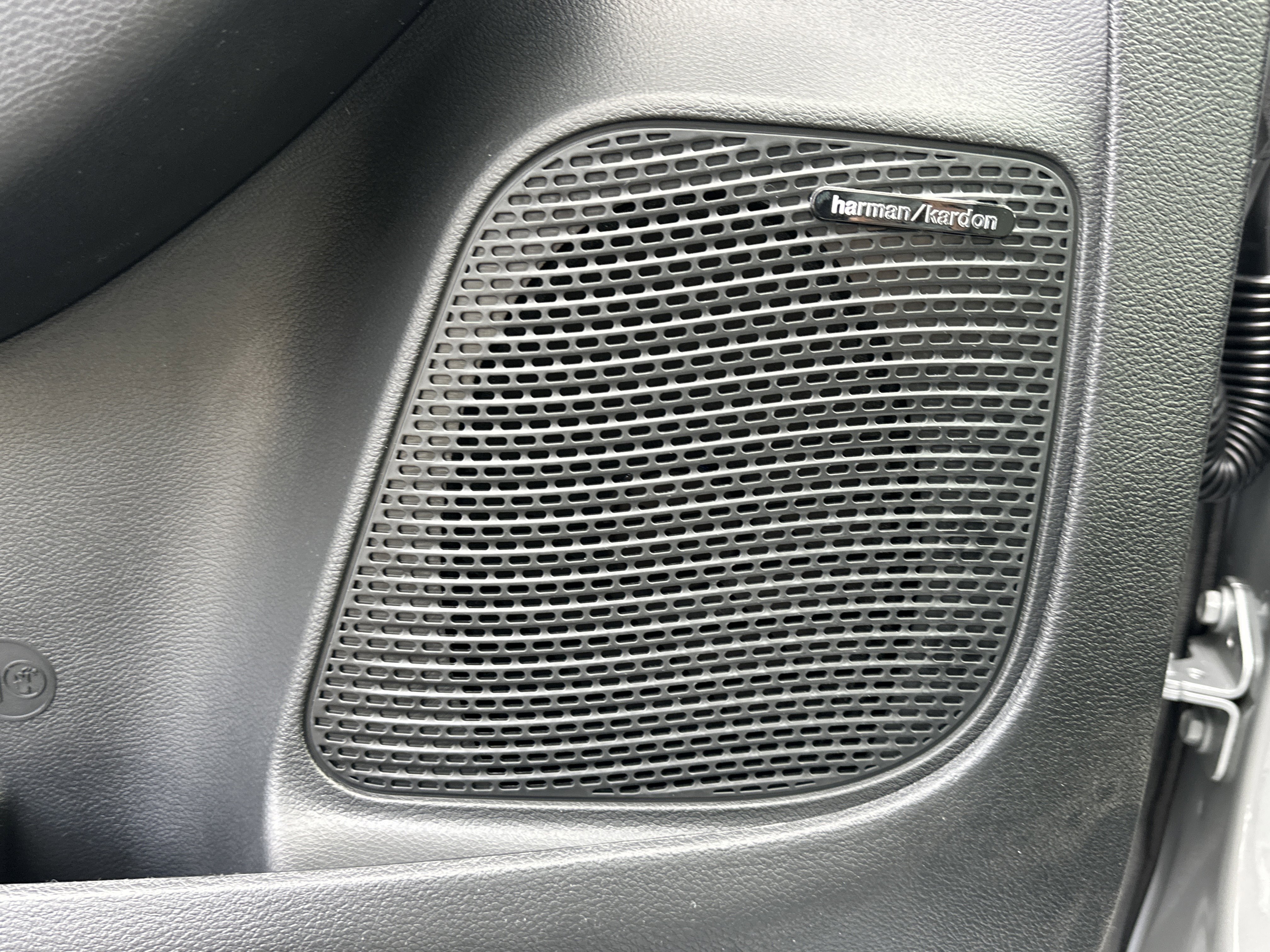 New 2026 Chrysler Pacifica Limited image 30