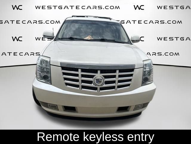 Used 2012 Cadillac Escalade EXT Premium AWD/4WD image 16
