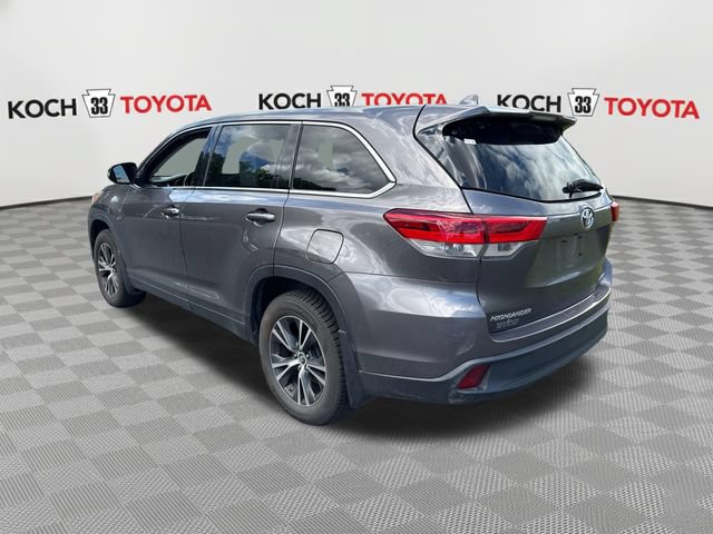Used 2019 Toyota Highlander Plus AWD/4WD image 6