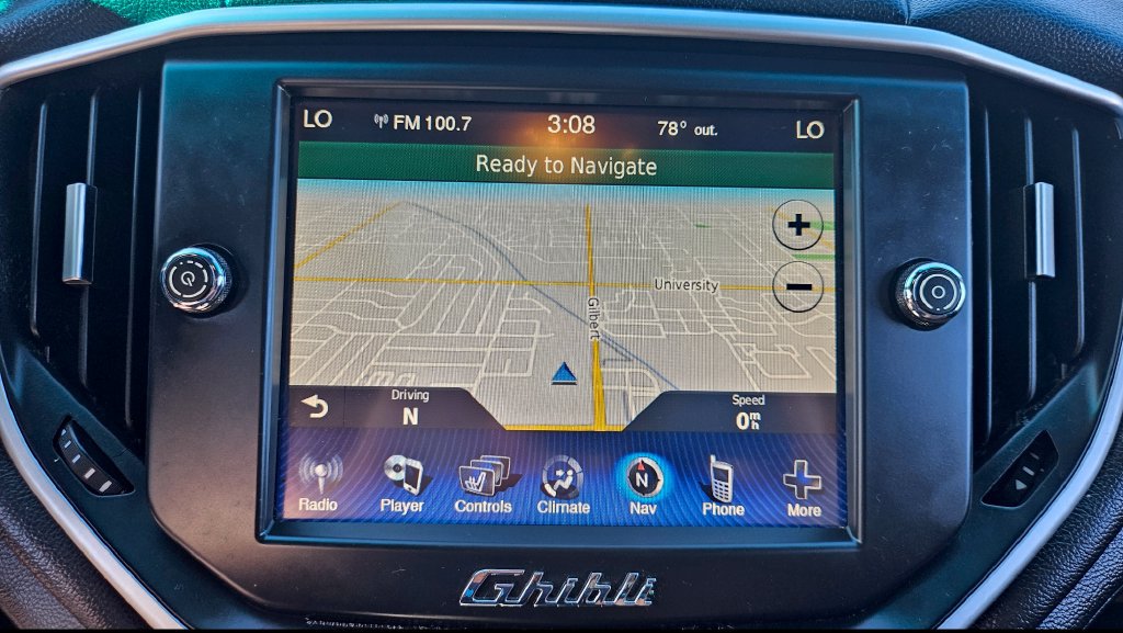 Used 2016 Maserati Ghibli RWD image 34