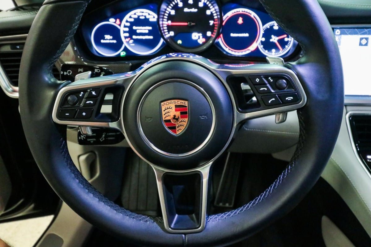 Used 2018 Porsche Panamera Turbo Sport Turismo AWD/4WD image 22