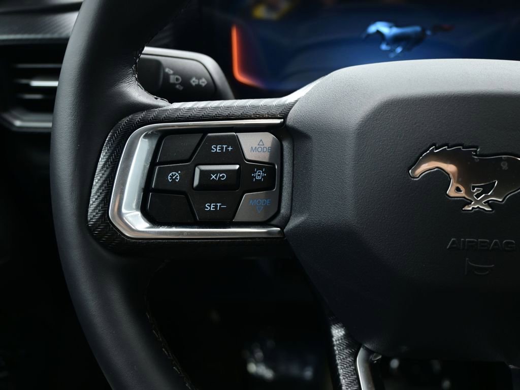 Used 2025 Ford Mustang GT RWD image 13