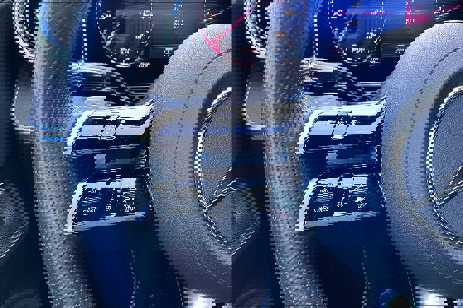 Used 2025 Mercedes-Benz CLE 300 4MATIC Coupe image 23