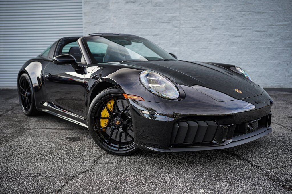 Used 2026 Porsche 911 Targa 4 GTS w/ Premium Package image 9