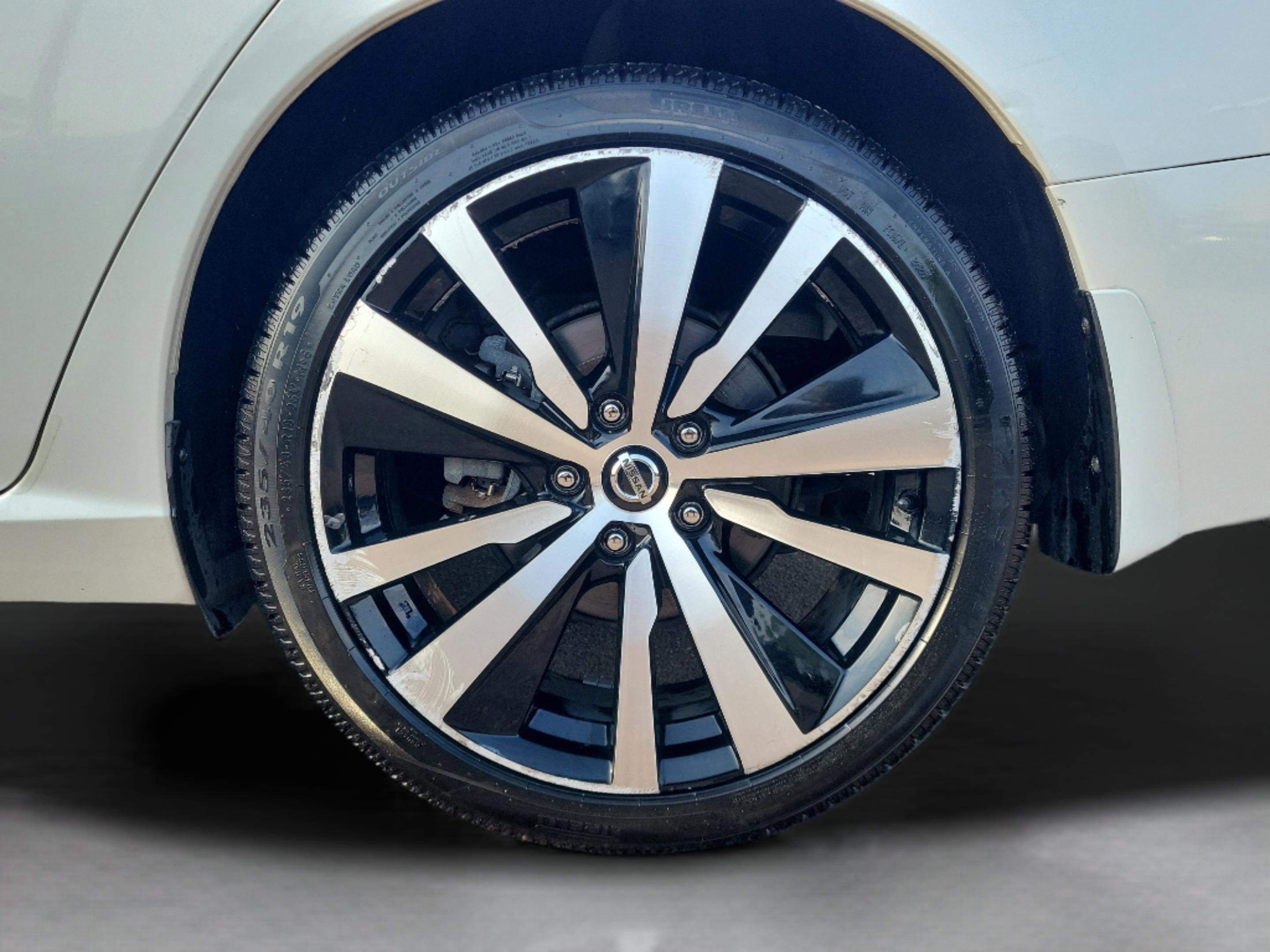 Used 2019 Nissan Altima 2.5 SR w/ SR Premium Package image 7