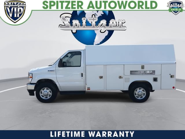 New 2027 Ford E-350 and Econoline 350 Super Duty w/ Interior Upgrade Package RWD image 6