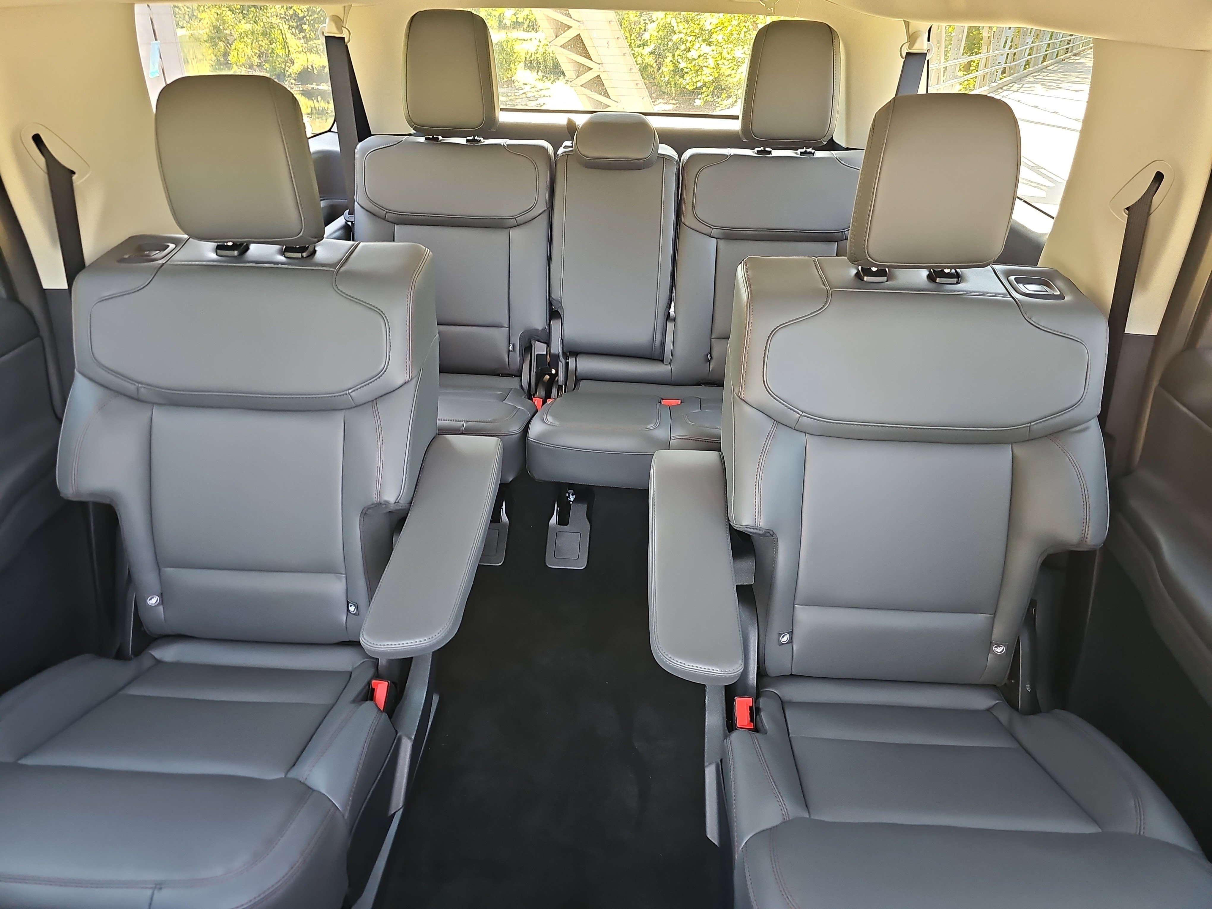 New 2025 Ford Expedition Max Active image 19