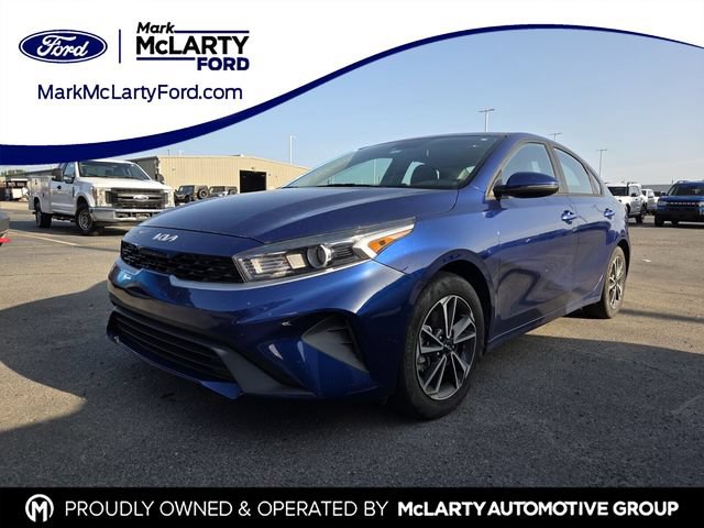 Used 2023 Kia Forte LXS w/ LXS Technology Package FWD image 1