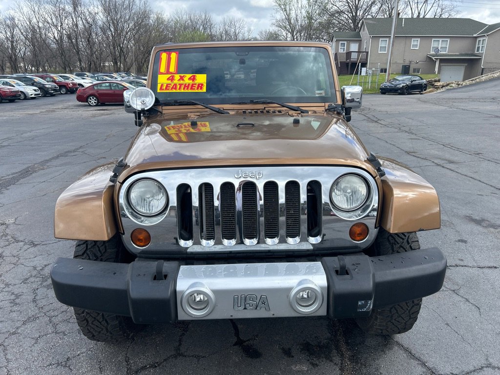 Used 2011 Jeep Wrangler Sahara w/ Dual Top Group AWD/4WD image 3