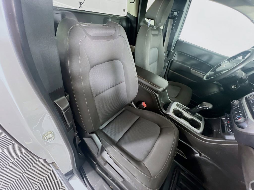 Used 2022 Chevrolet Colorado LT w/ Fleet Safety Package RWD image 25