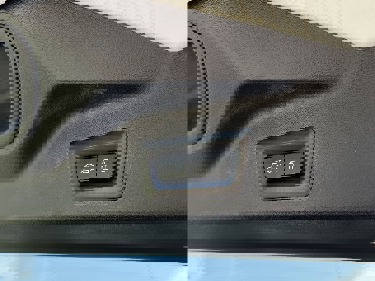 Used 2023 BMW X5 sDrive40i w/ Premium Package image 29