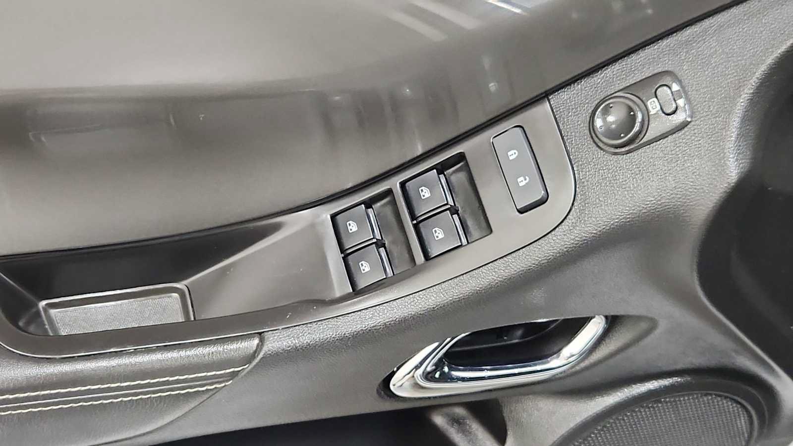 Used 2014 Chevrolet Camaro SS w/ RS Package RWD image 15