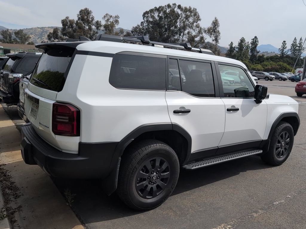 Used 2024 Toyota Land Cruiser image 5