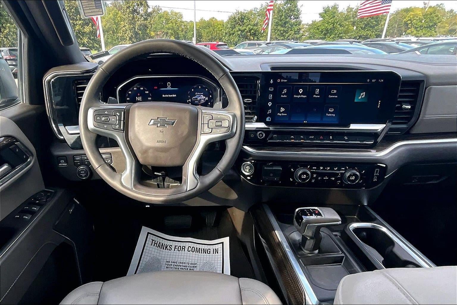 Used 2026 Chevrolet Silverado 1500 LT Trail Boss w/ Convenience Package II AWD/4WD image 4