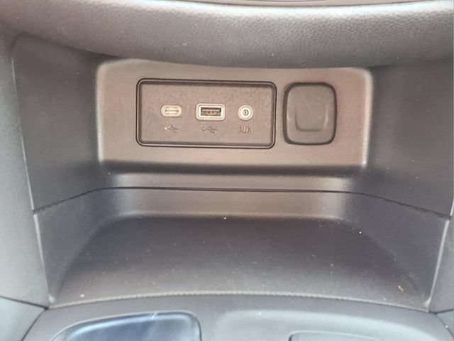 Used 2024 Chevrolet Equinox LT w/ LPO, Floor Liner Package FWD image 21