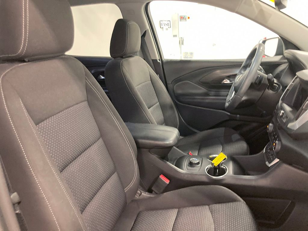 Used 2022 GMC Terrain SLE image 26