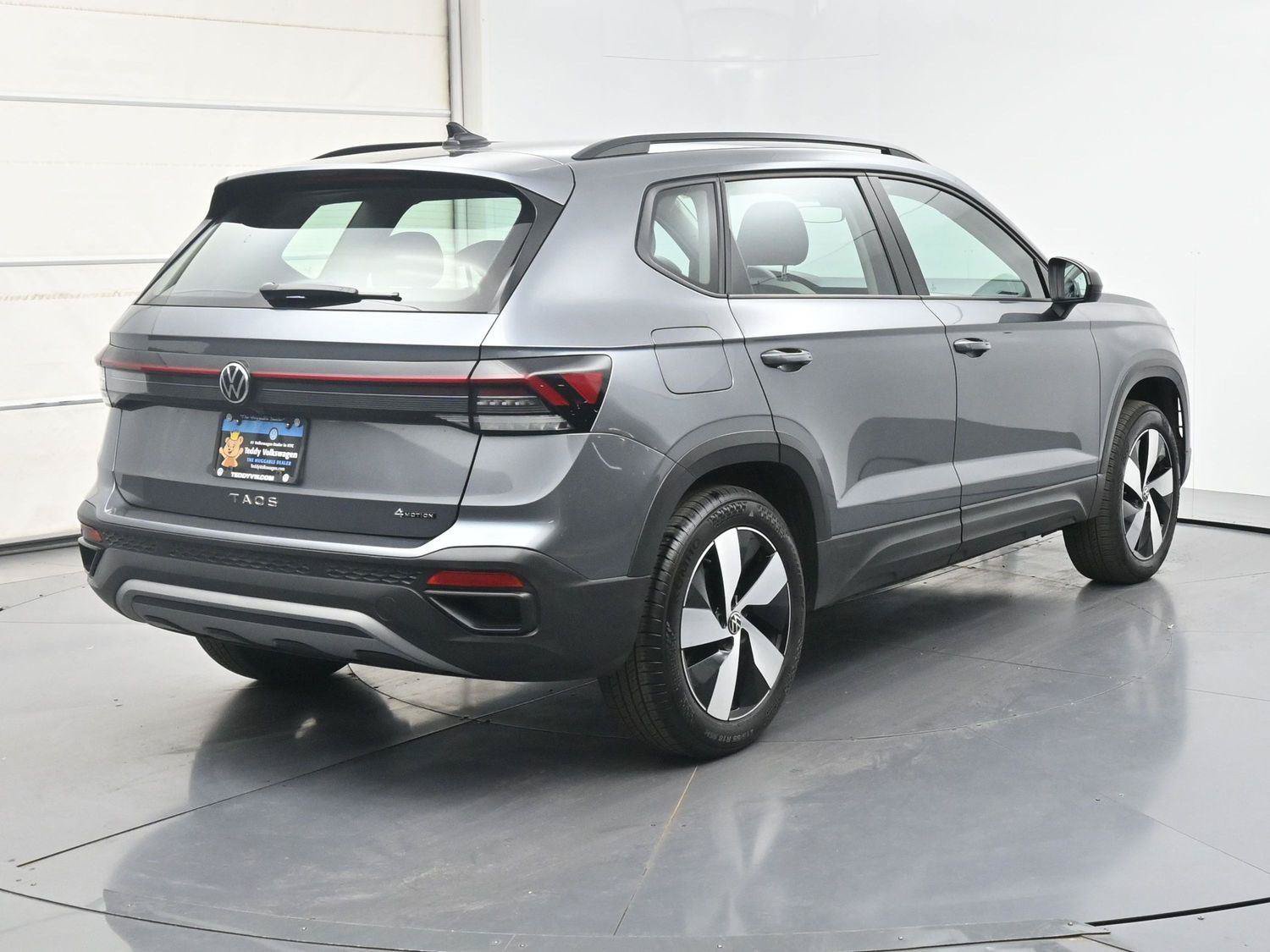 Certified 2025 Volkswagen Taos S AWD/4WD image 25