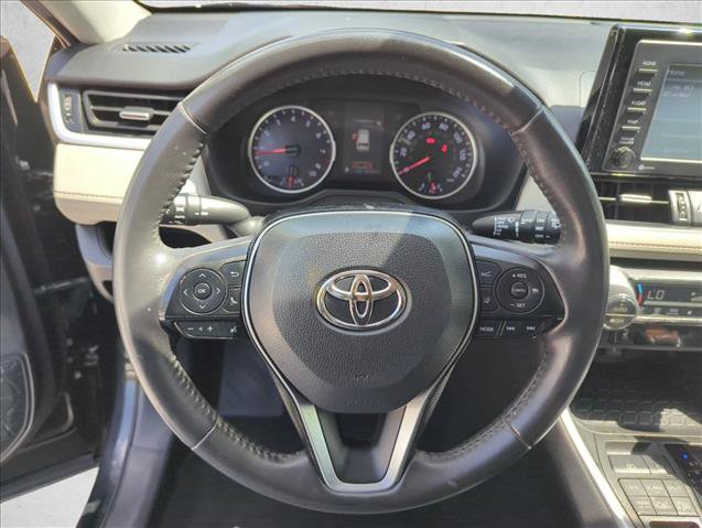Certified 2020 Toyota RAV4 XLE Premium AWD/4WD image 18