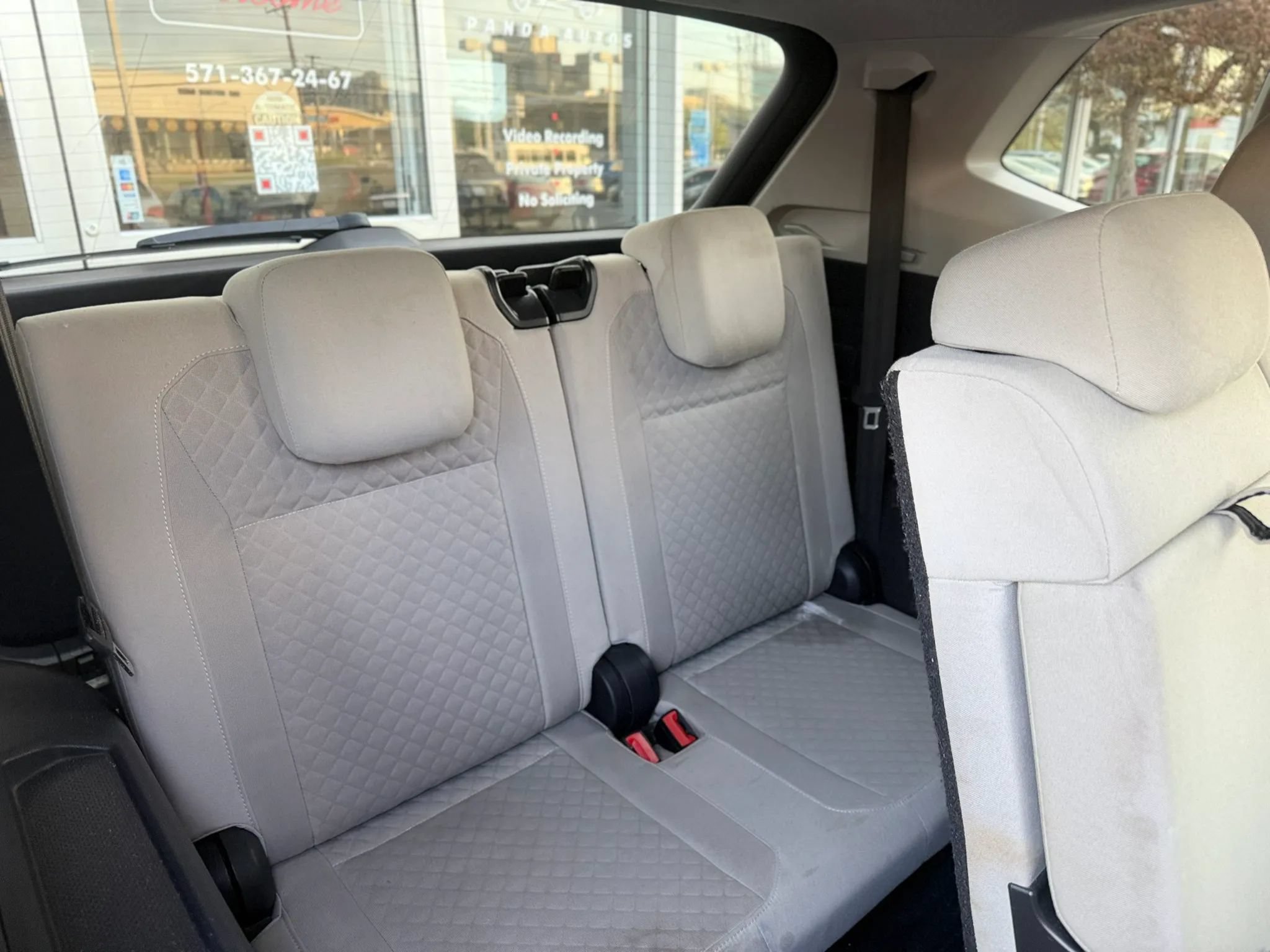 Used 2020 Volkswagen Tiguan S FWD image 31