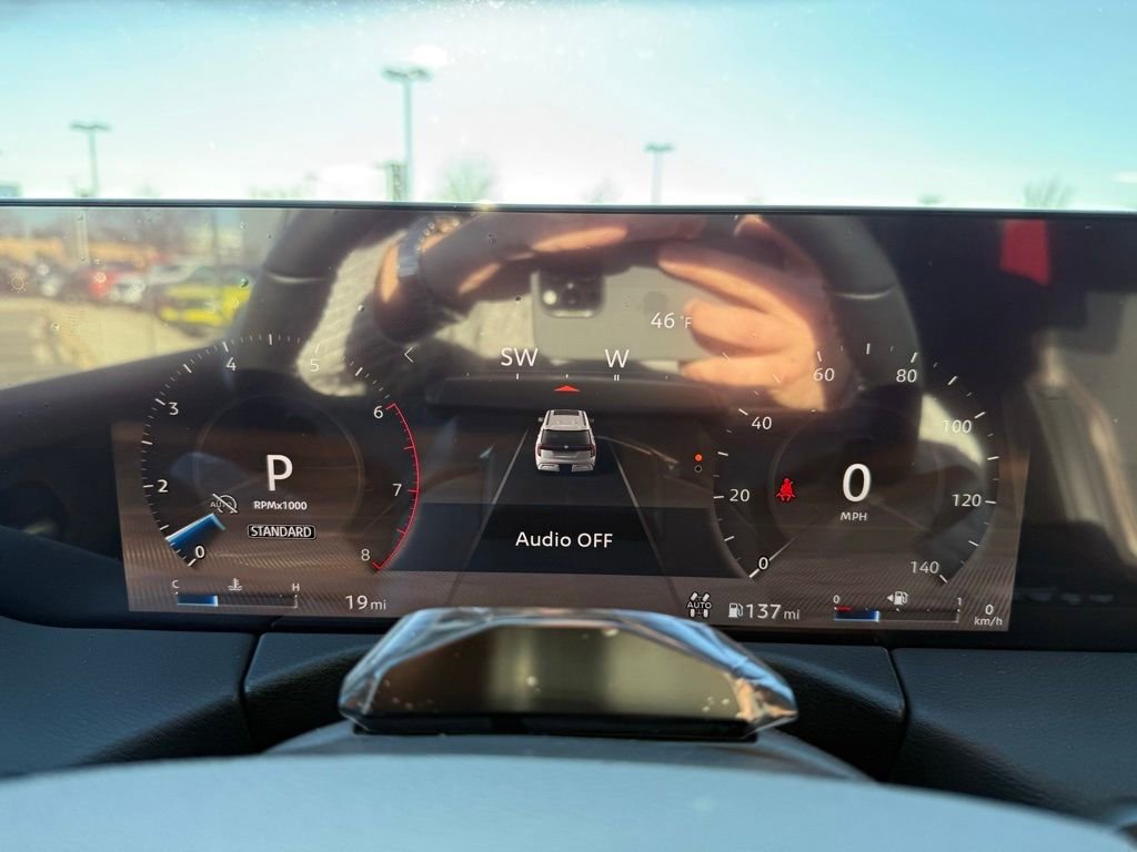 New 2025 Nissan Armada SL w/ Captain's Chari Seat Package image 20