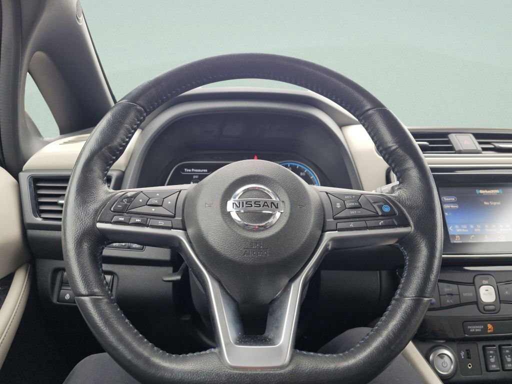 Used 2018 Nissan Leaf SL w/ SL Technology Package FWD image 30