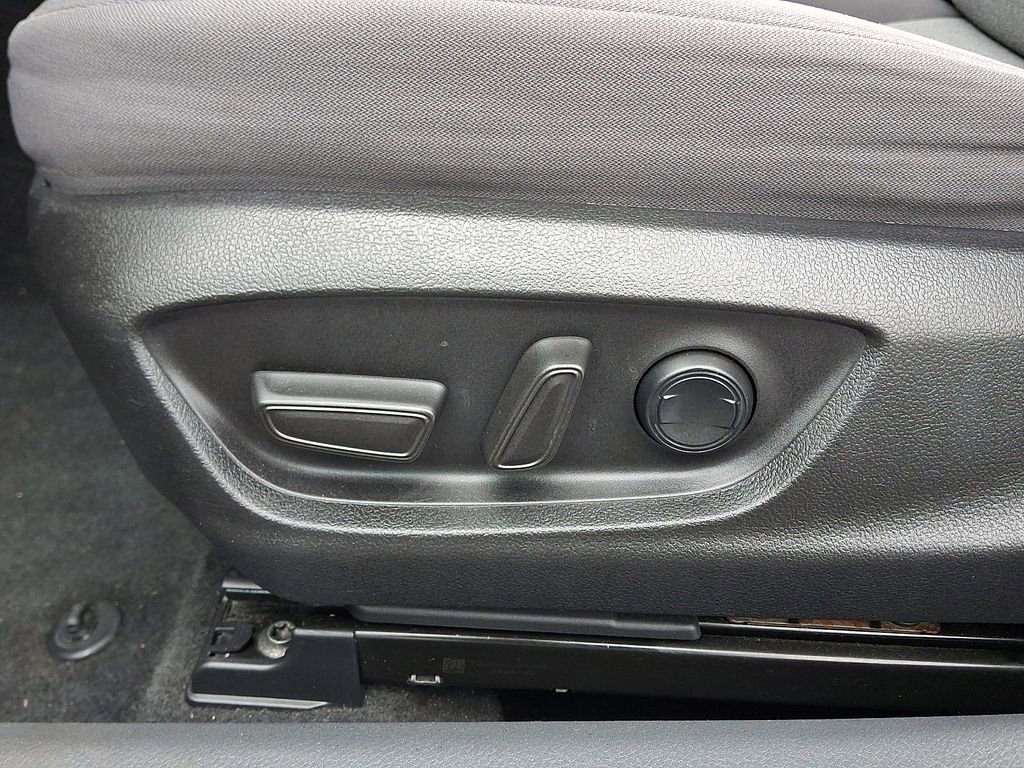 Used 2022 Toyota Camry LE image 26