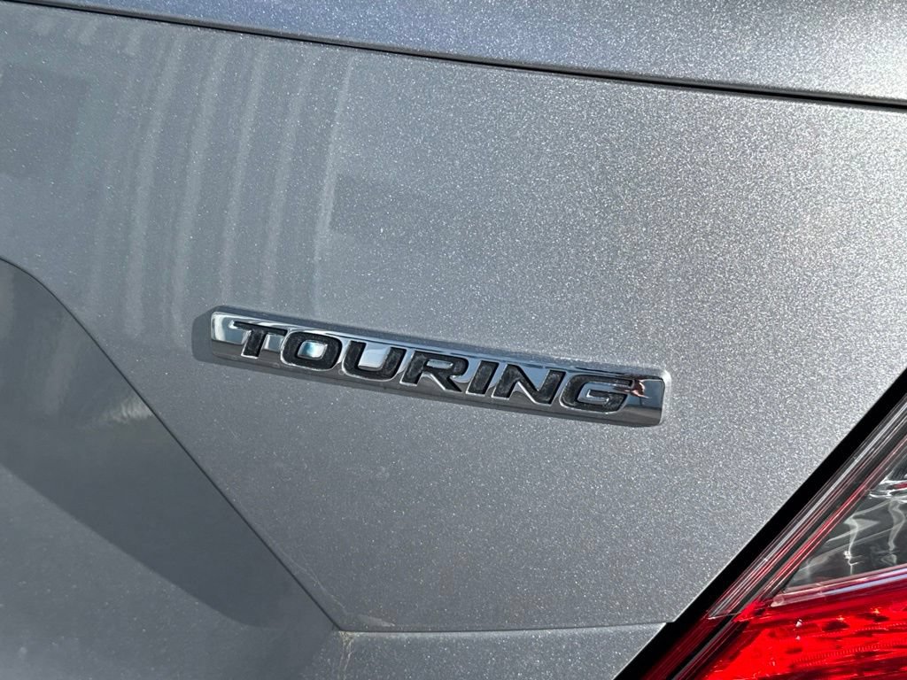 Used 2016 Honda Civic Touring image 10