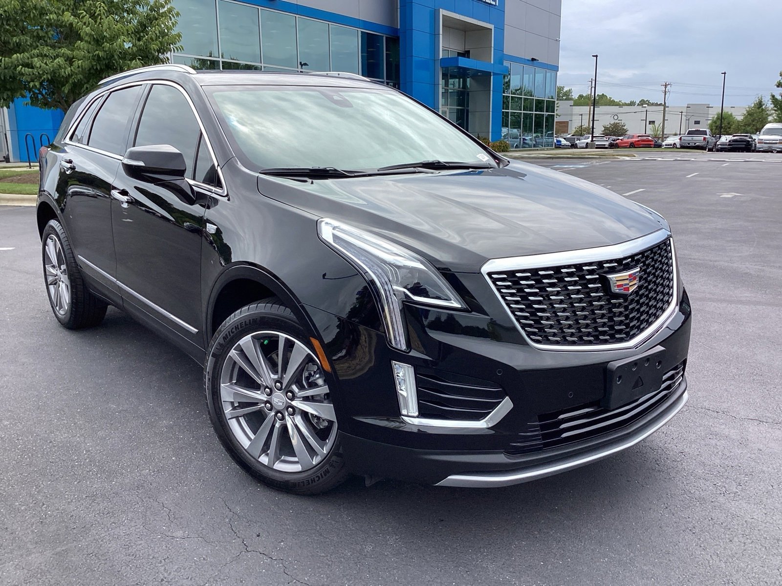 Used 2025 Cadillac XT5 Premium Luxury image 7