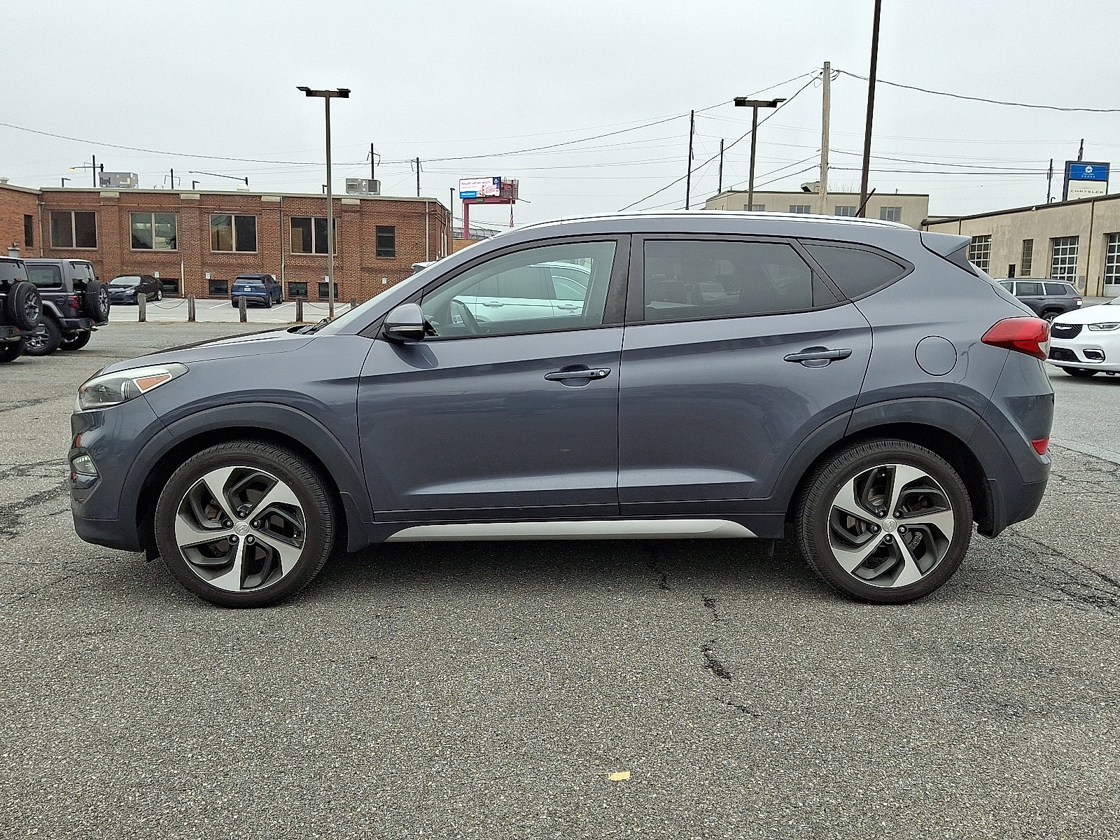 Used 2017 Hyundai Tucson Sport w/ Cargo Package image 4