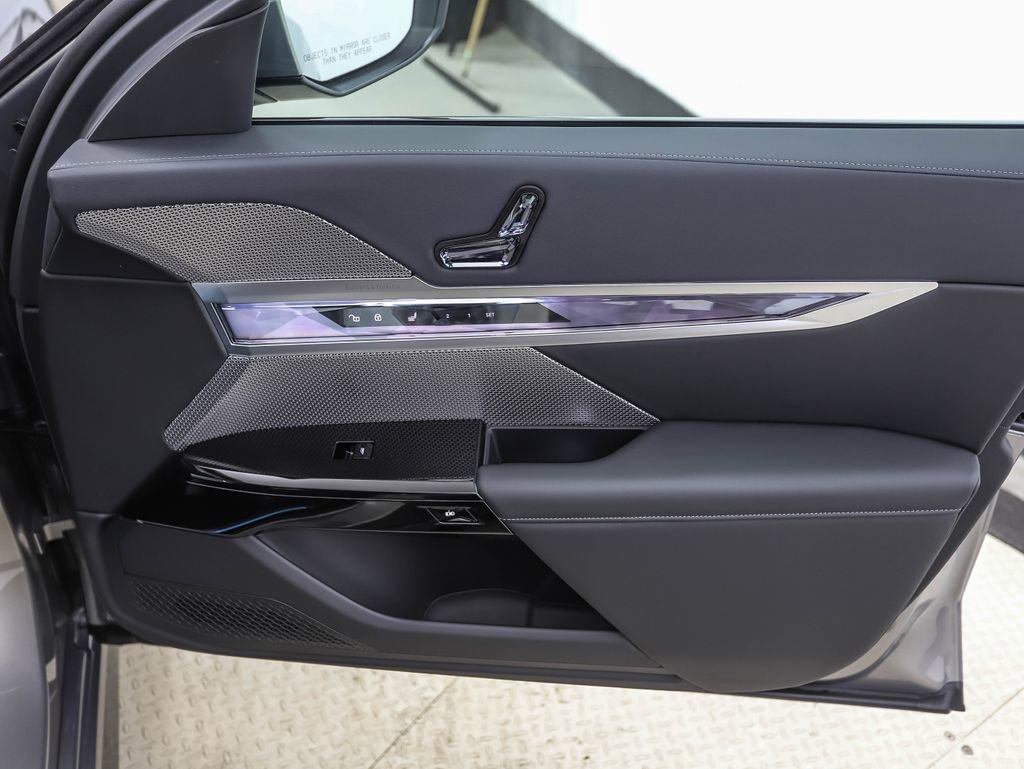 New 2026 BMW 740i xDrive image 29